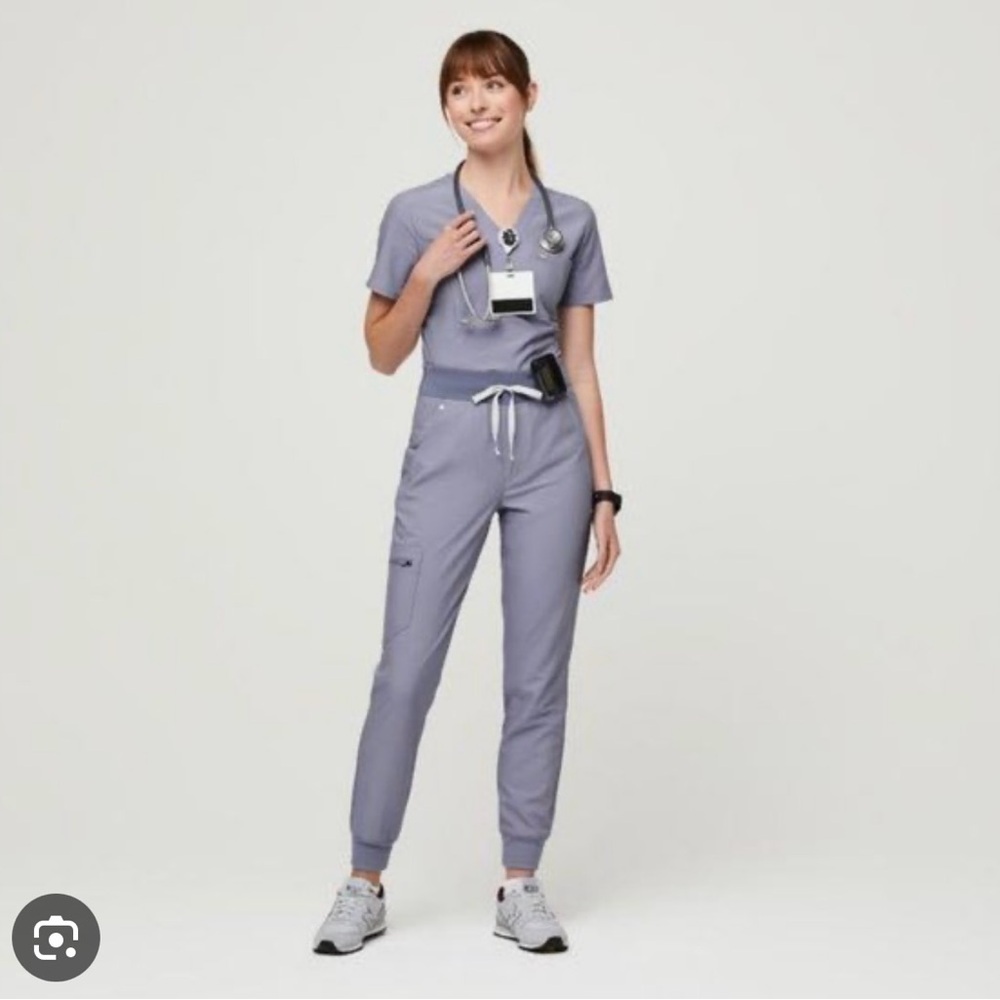 Figs 2XL (color) VPS Casma Three  pocket top/Figs 2XL (color) VPS Zamora Joggers